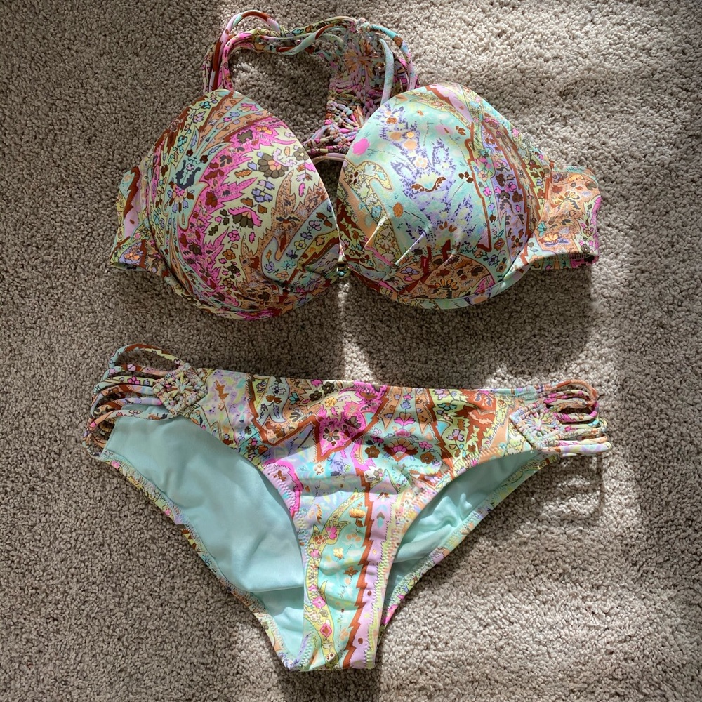 Victoria’s Secret multicolored bikini